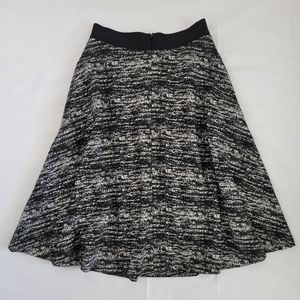 Banana Republic Winter Knit Black & White Midi Skirt Size 2
